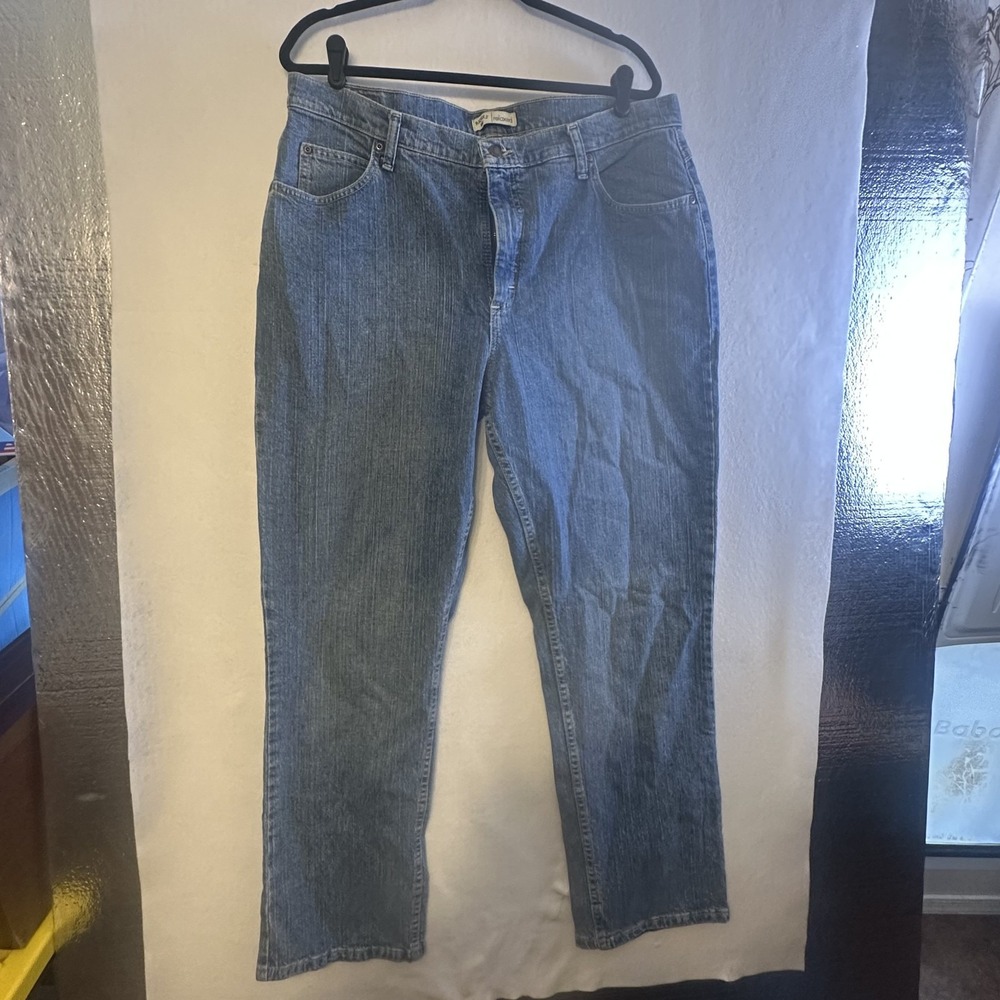 Riders by Lee Relaxed Fit Straight Leg High Rise Blue Jeans Size 18M